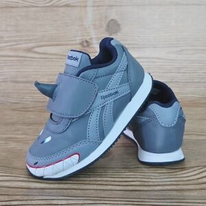 Reebok Shark Shoes
